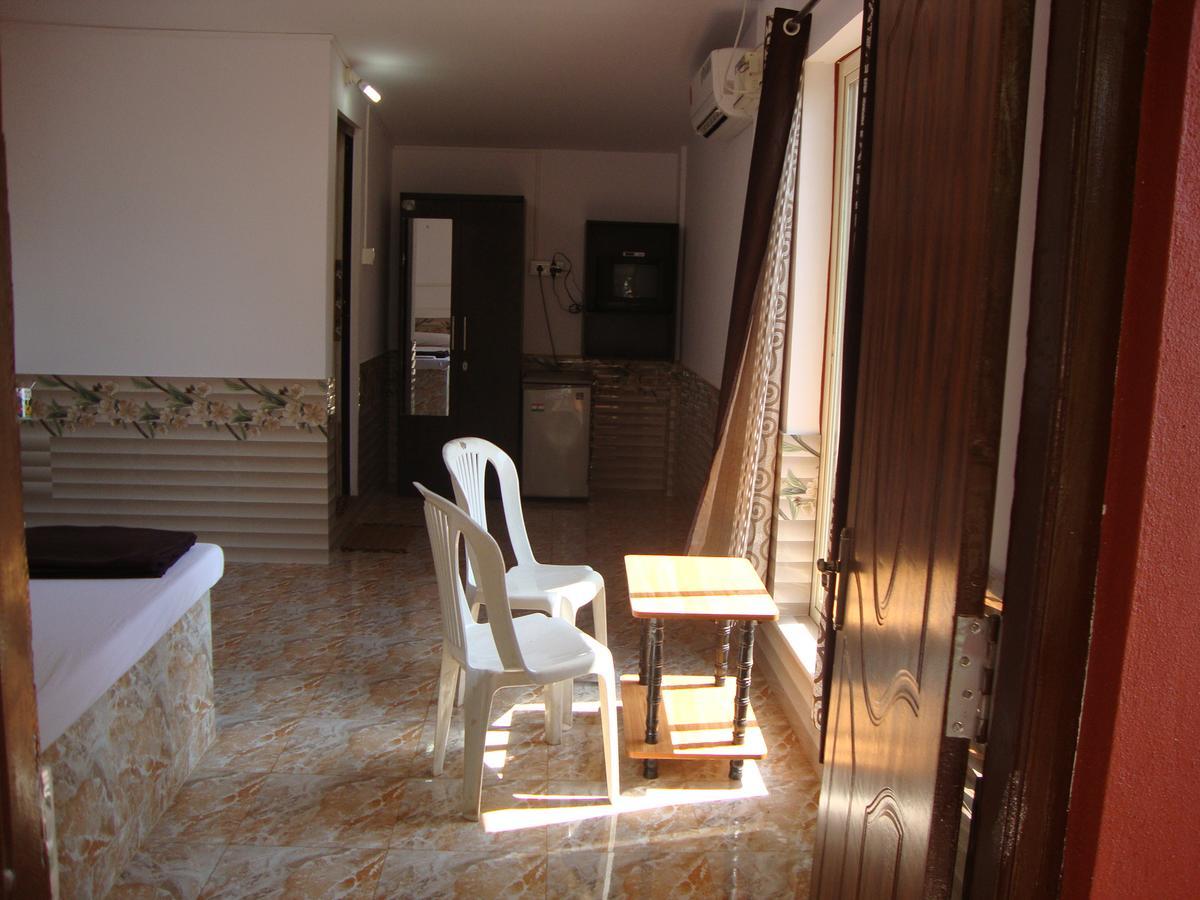 Leon Hide Out Guest House Васко-да-Гама Экстерьер фото