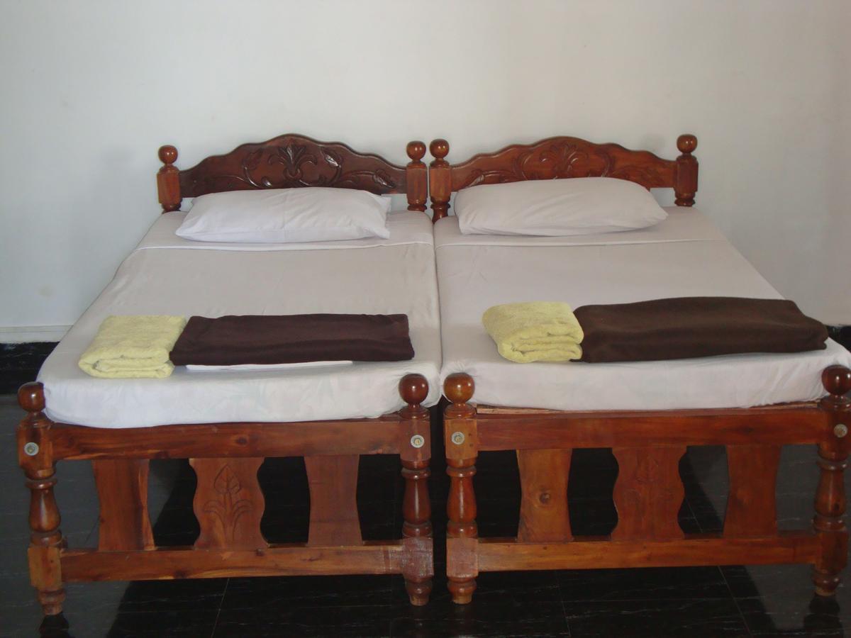 Leon Hide Out Guest House Васко-да-Гама Экстерьер фото